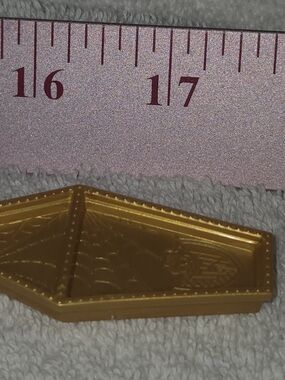 Mattel Monster High Creepateria Gold Diner Tray